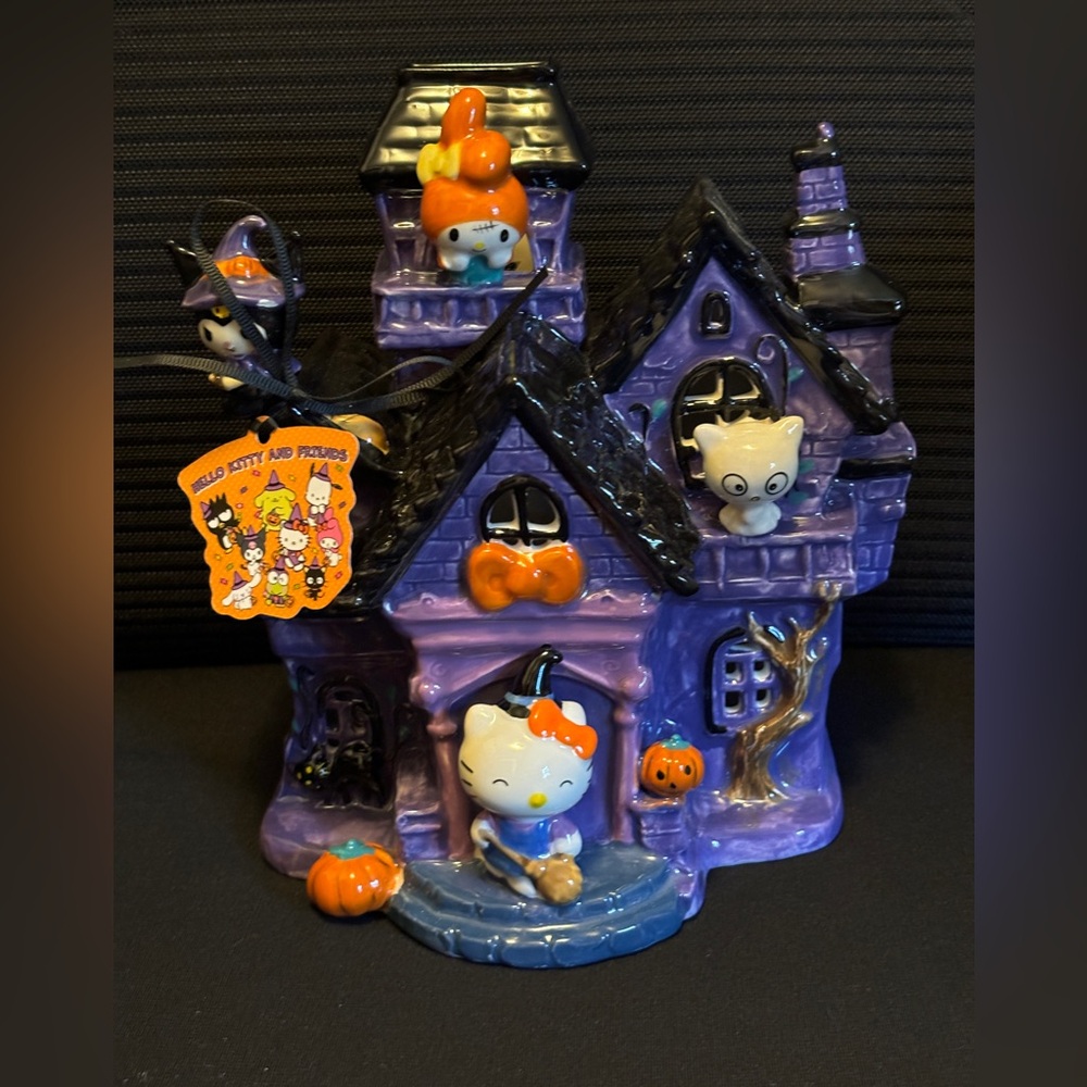 Hello Kitty Halloween ceramic house by Blue Sky NWT